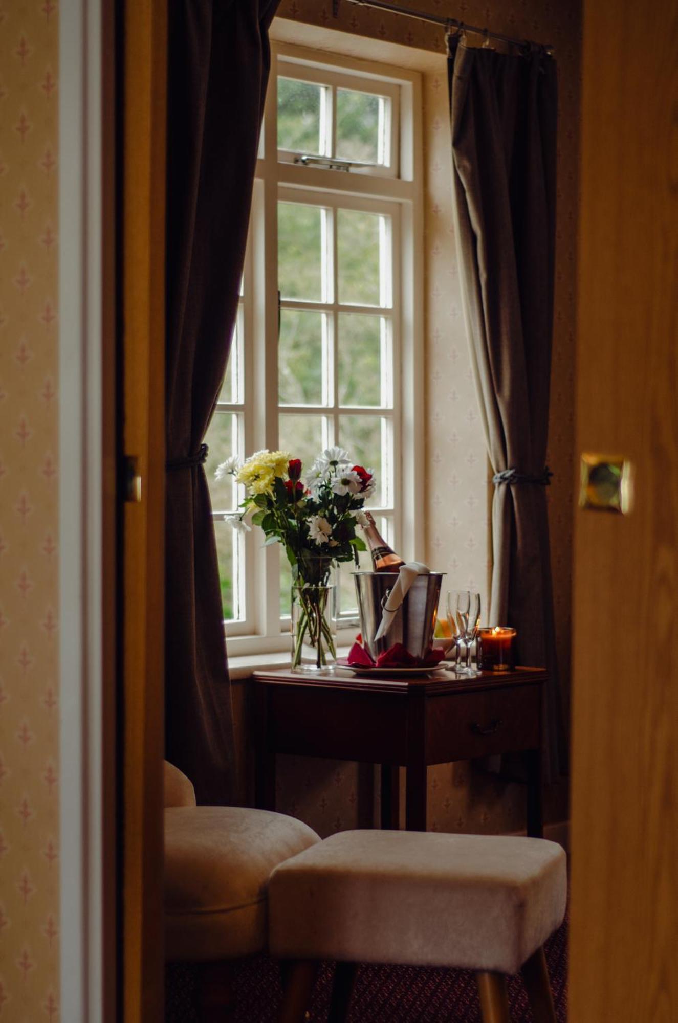 Howfield Manor Hotel Кэнтербари Экстерьер фото