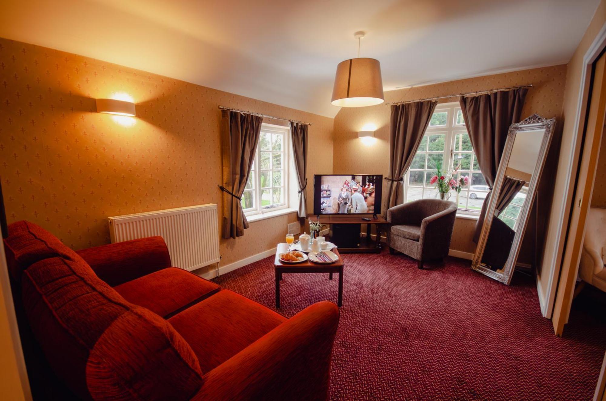 Howfield Manor Hotel Кэнтербари Экстерьер фото